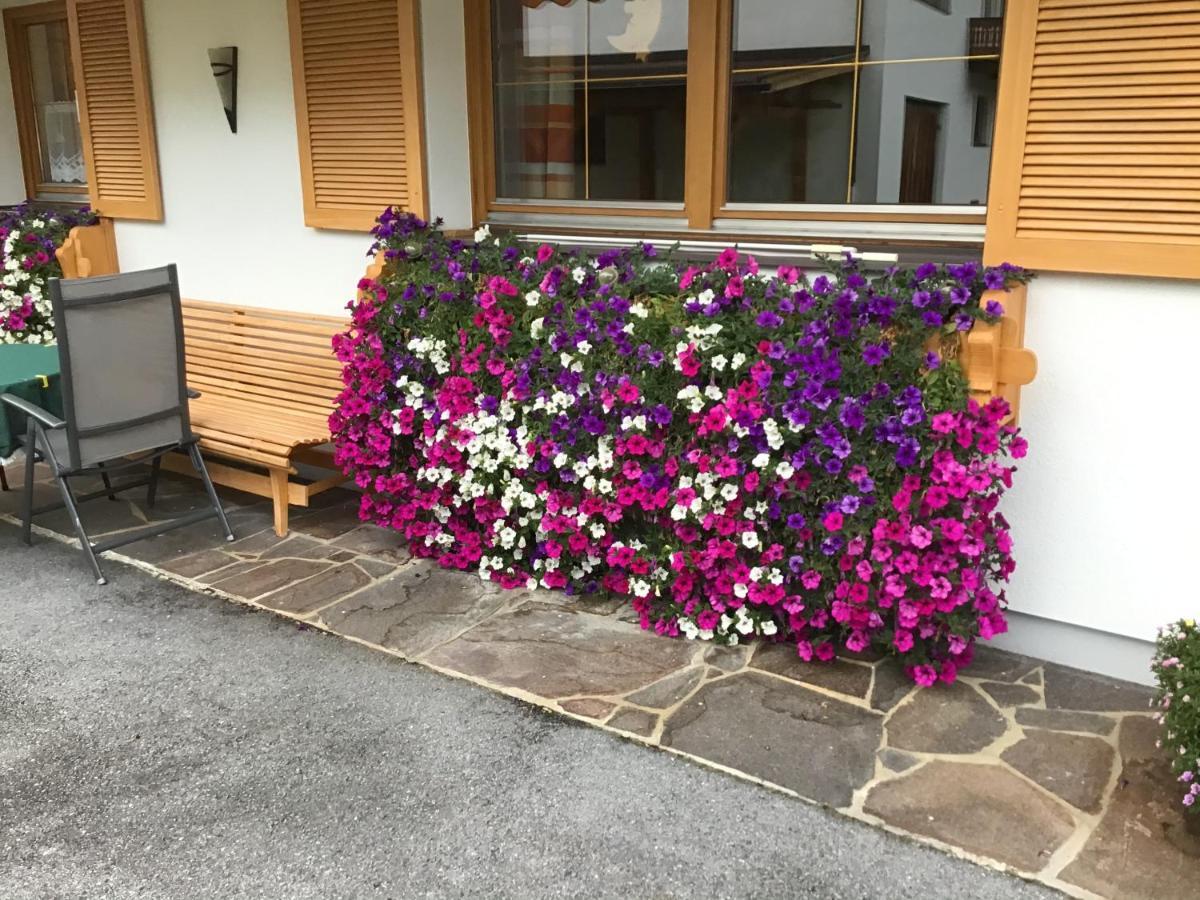 Gaestehaus Wanker Ehrwald Exterior foto
